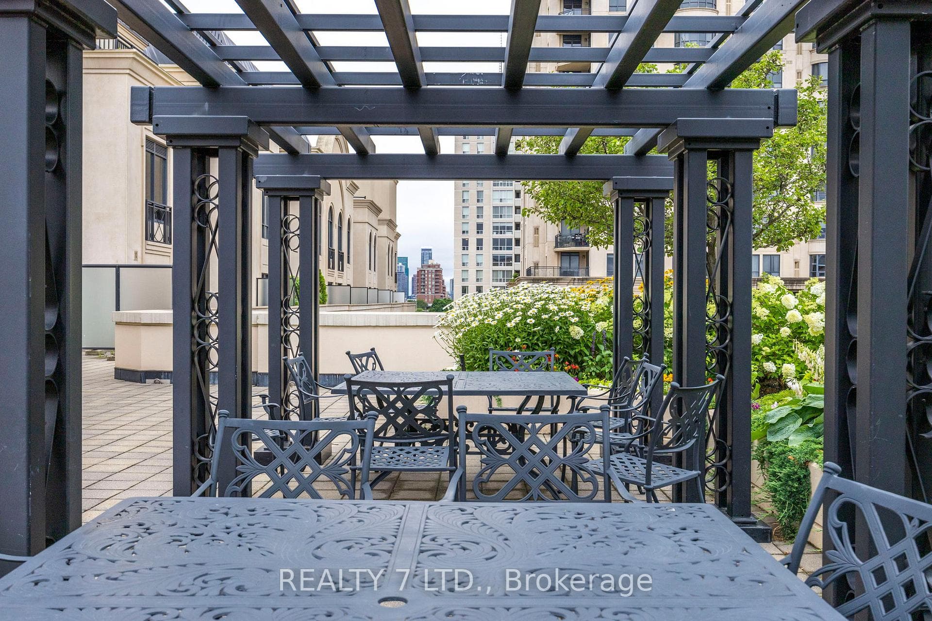 650 Sheppard Avenue Unit 622 photo 12