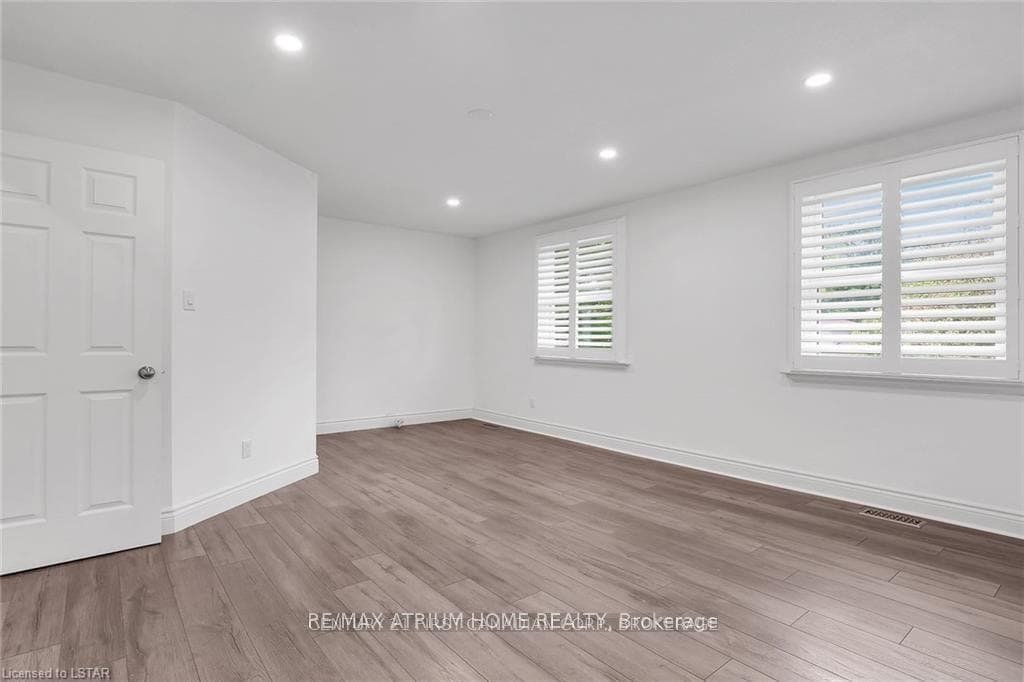 40 Stuyvesant Place photo 23
