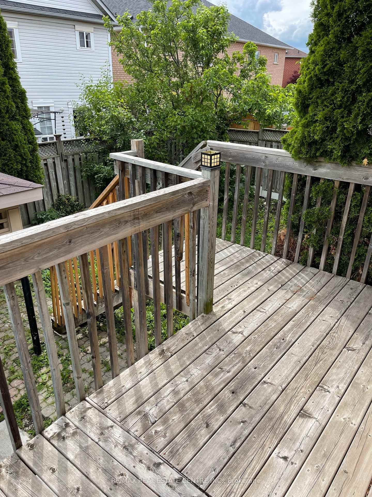 204 Van Scott (Upper) Drive photo 9