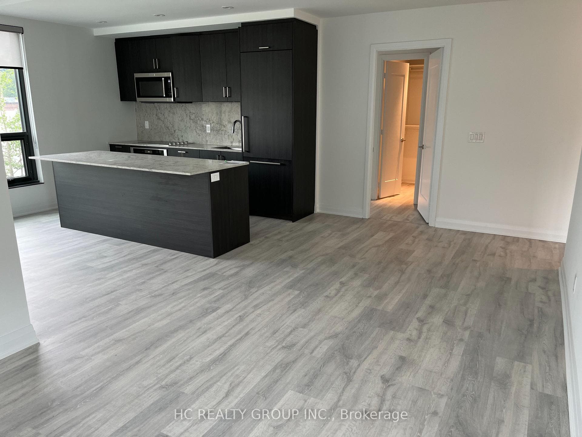 280 Howland Avenue Unit 318 photo 8
