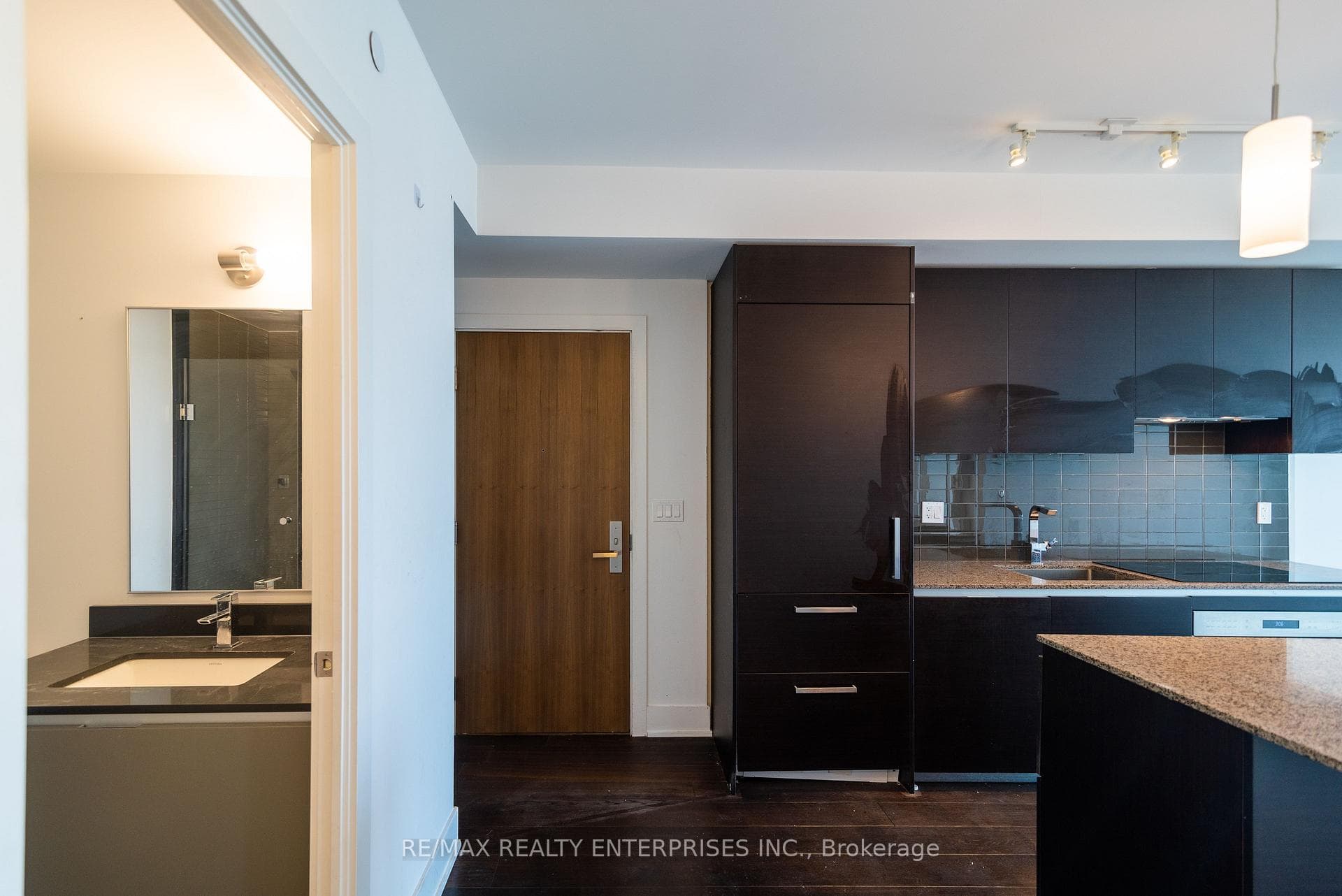 200 Bloor Street Unit 2505 photo 3