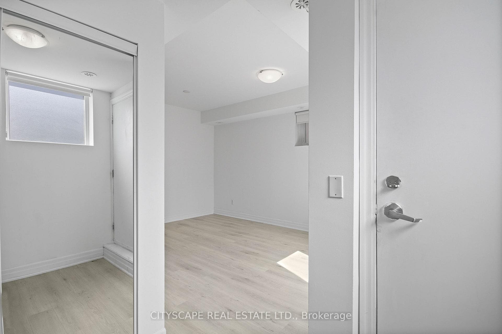 370 Wallace Avenue Unit 501 photo 9