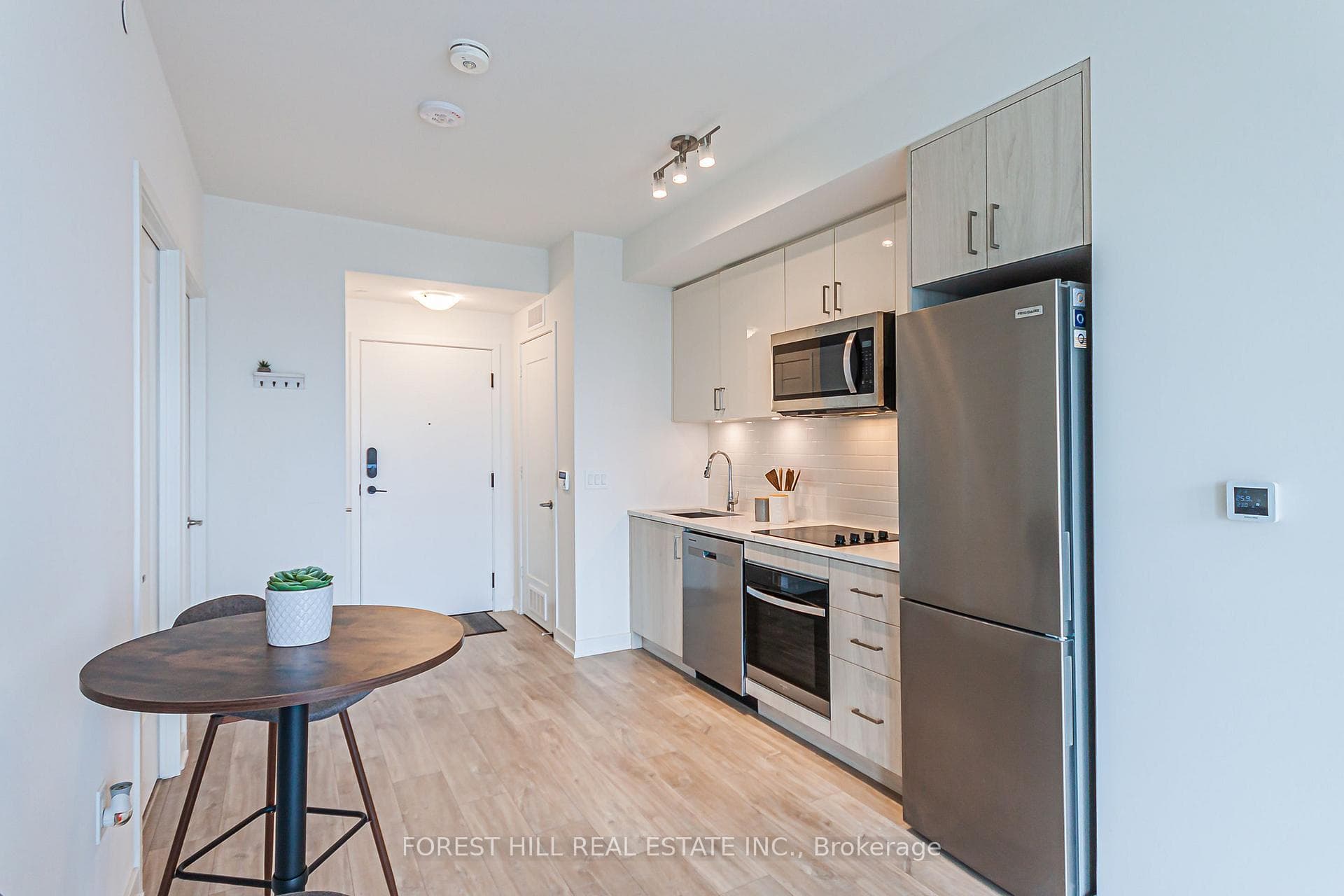 60 Princess Street Unit 1213 SE photo 11