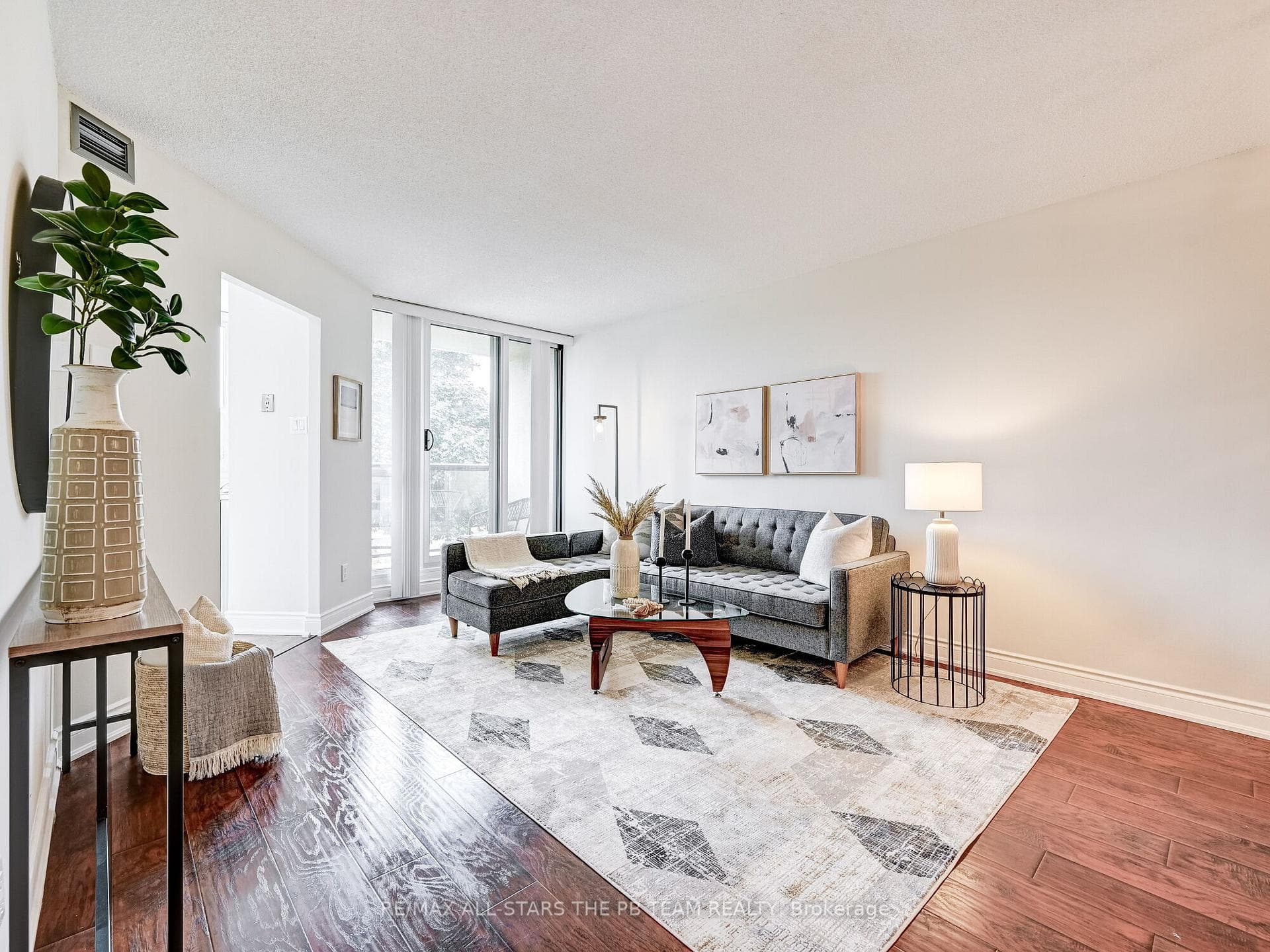 2 Westney Road Unit 206 photo 10