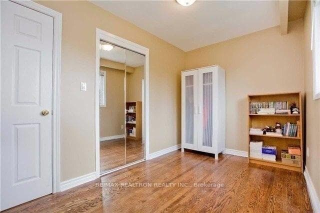 328 Spring Garden Avenue photo 17
