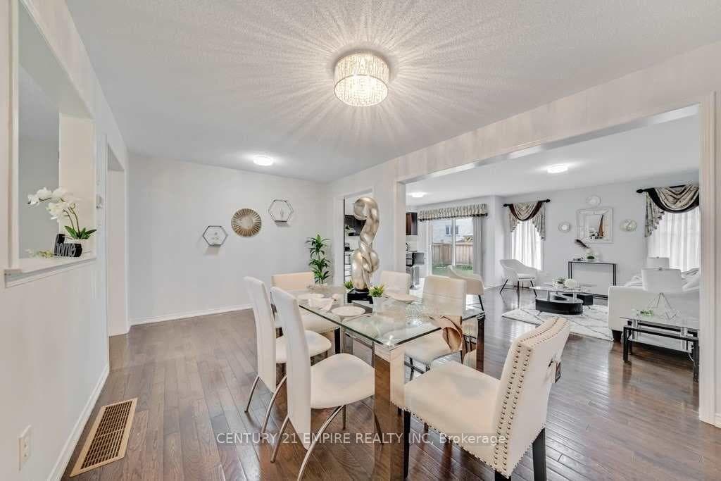 8 Formosa Avenue photo 7