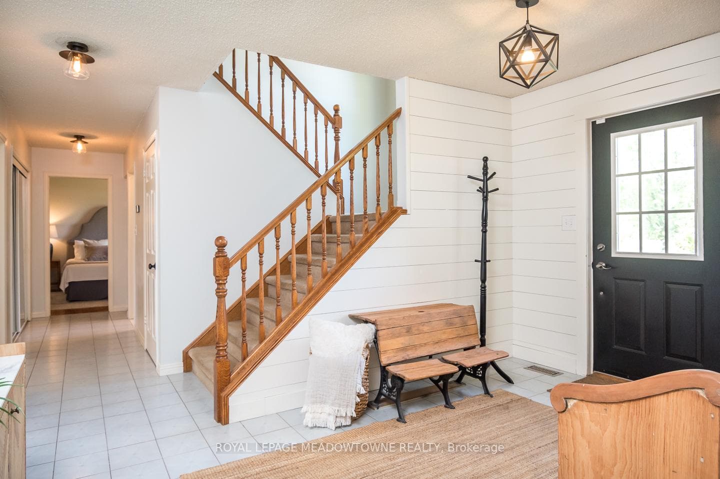 Large welcoming foyer