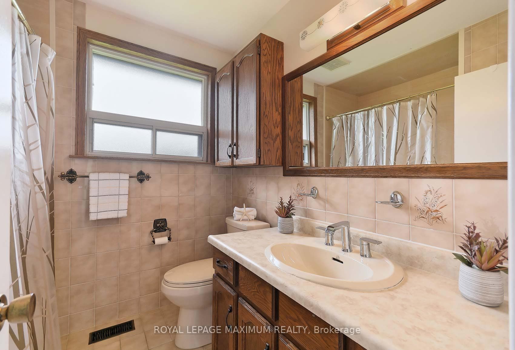 26 Conamore Crescent photo 31