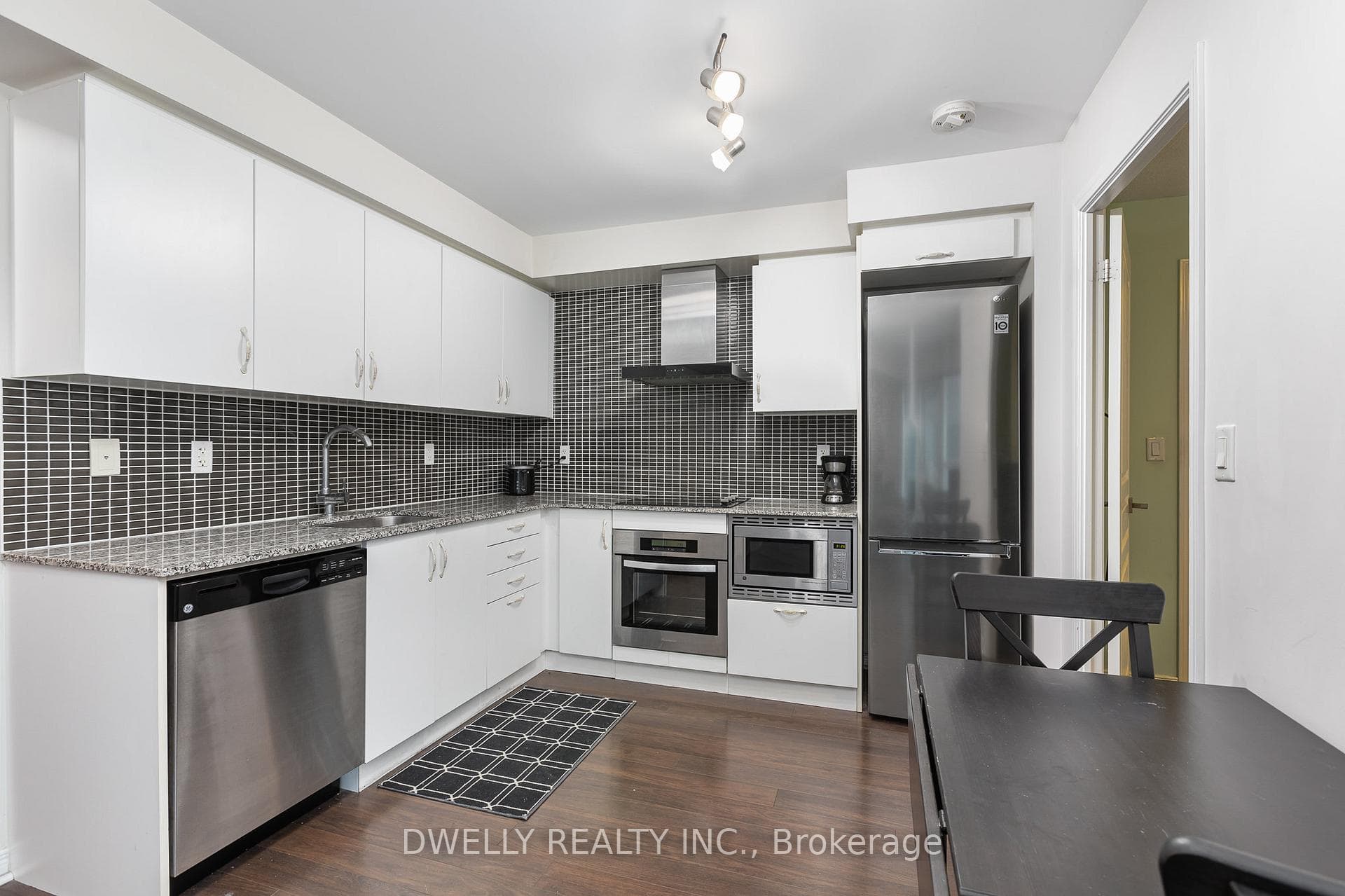 352 Front Street Unit 301 photo 6