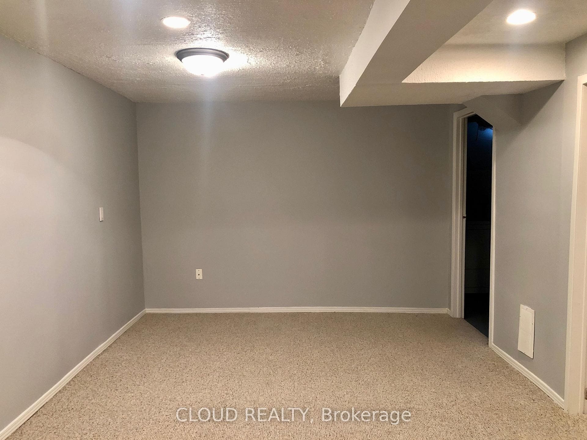 20 Mineola Road Unit 61 photo 23