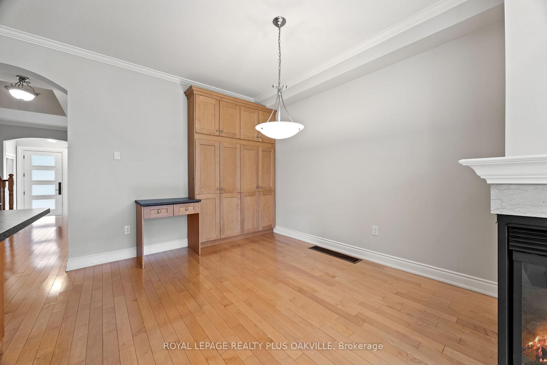 224 Tawny Crescent photo 8