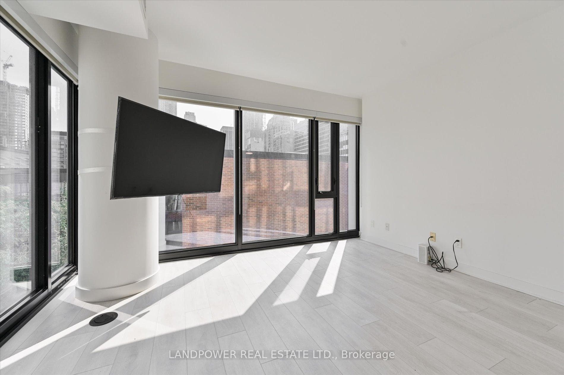 188 Cumberland Street Unit 702 photo 14