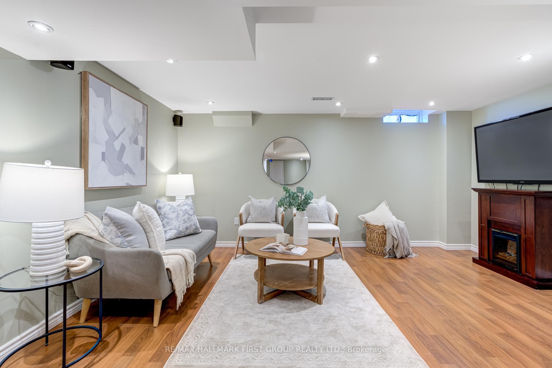 56 Armitage Crescent photo 22