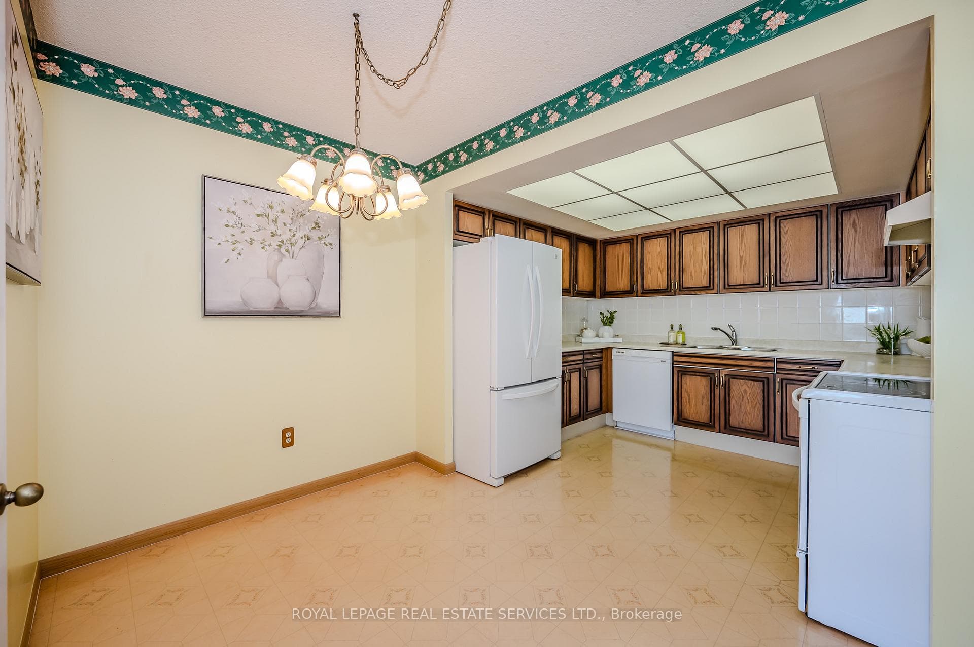 2180 Marine Drive Unit 1705 photo 13