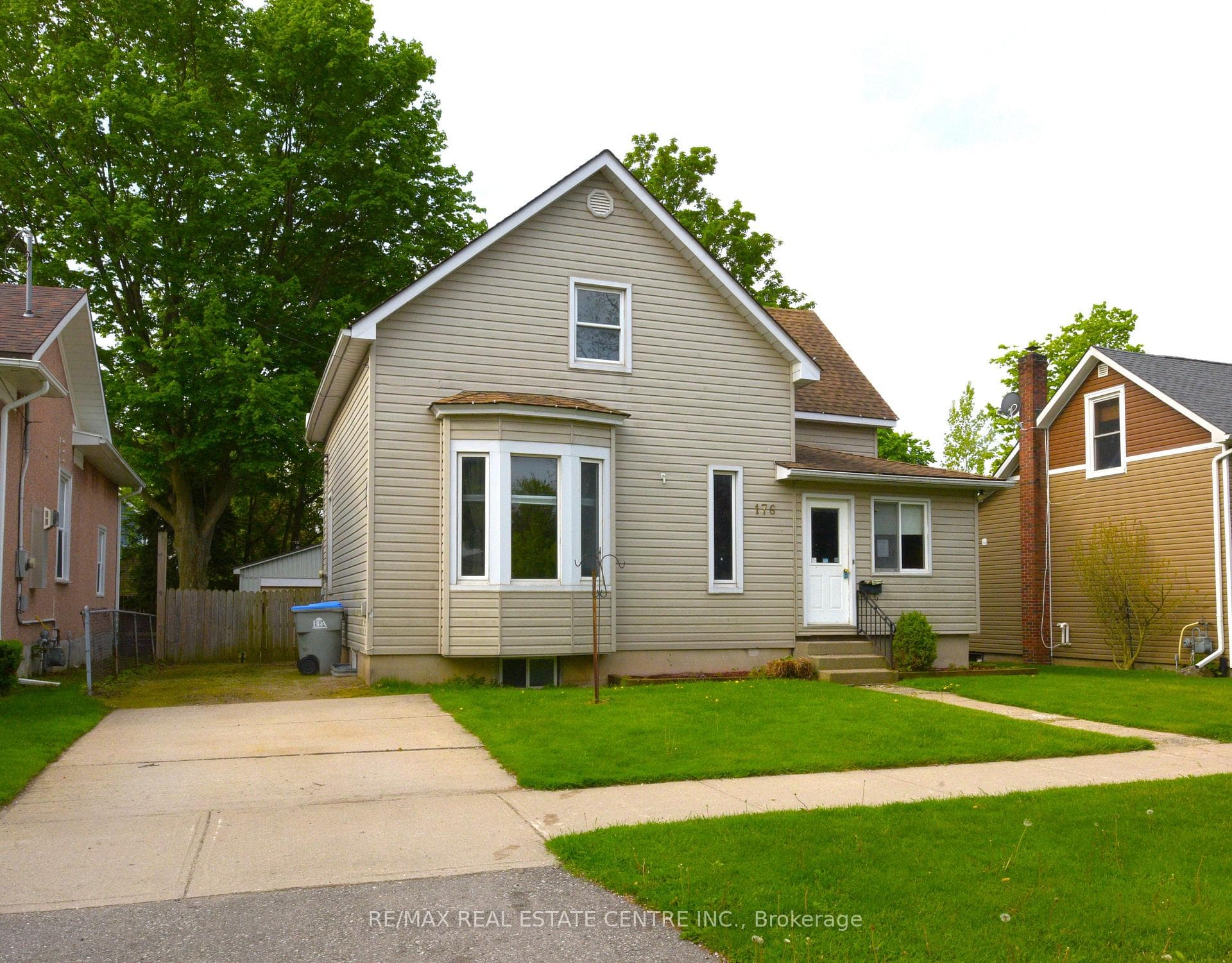 176 Nelson Street photo 2