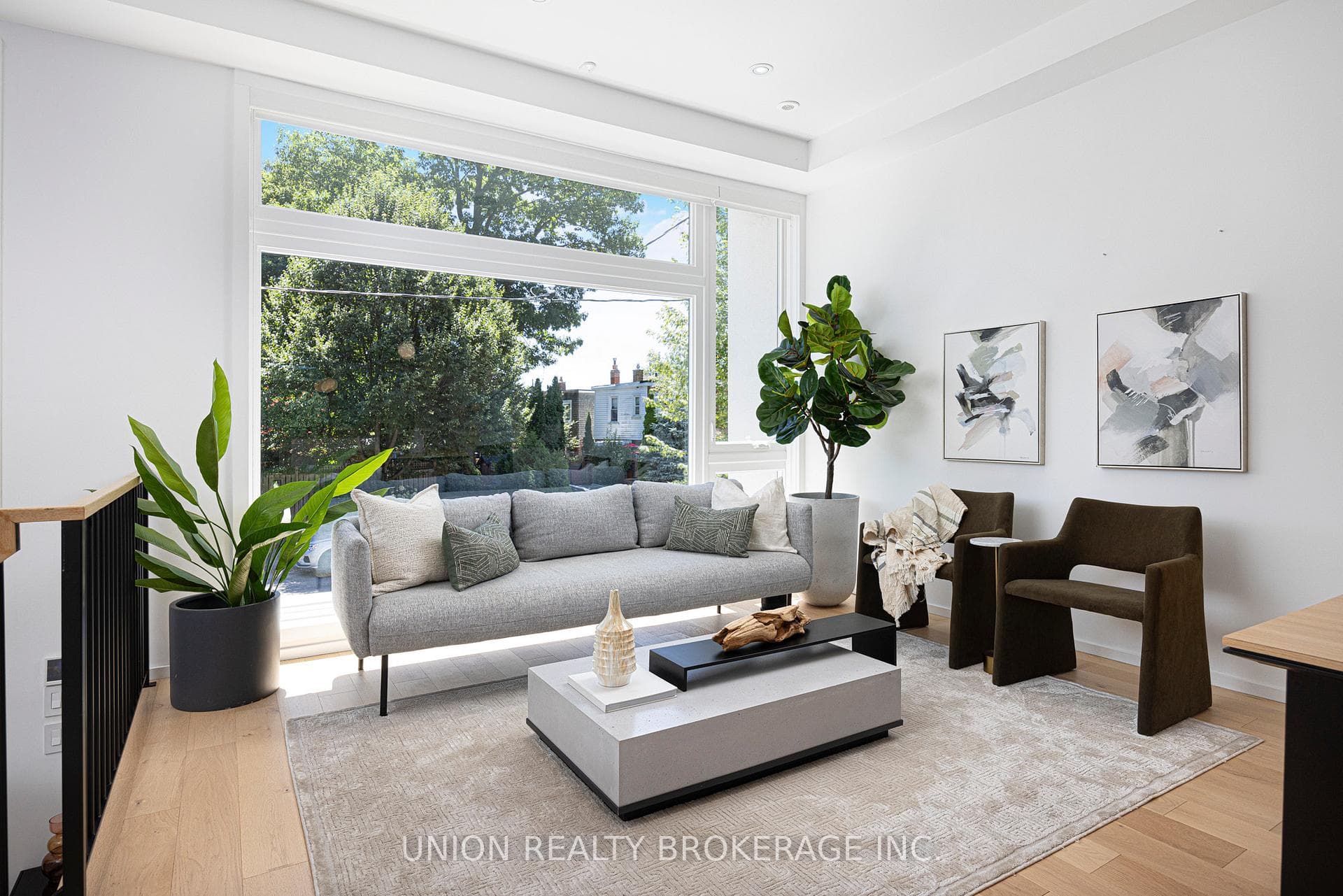 7B Maughan Crescent photo 5