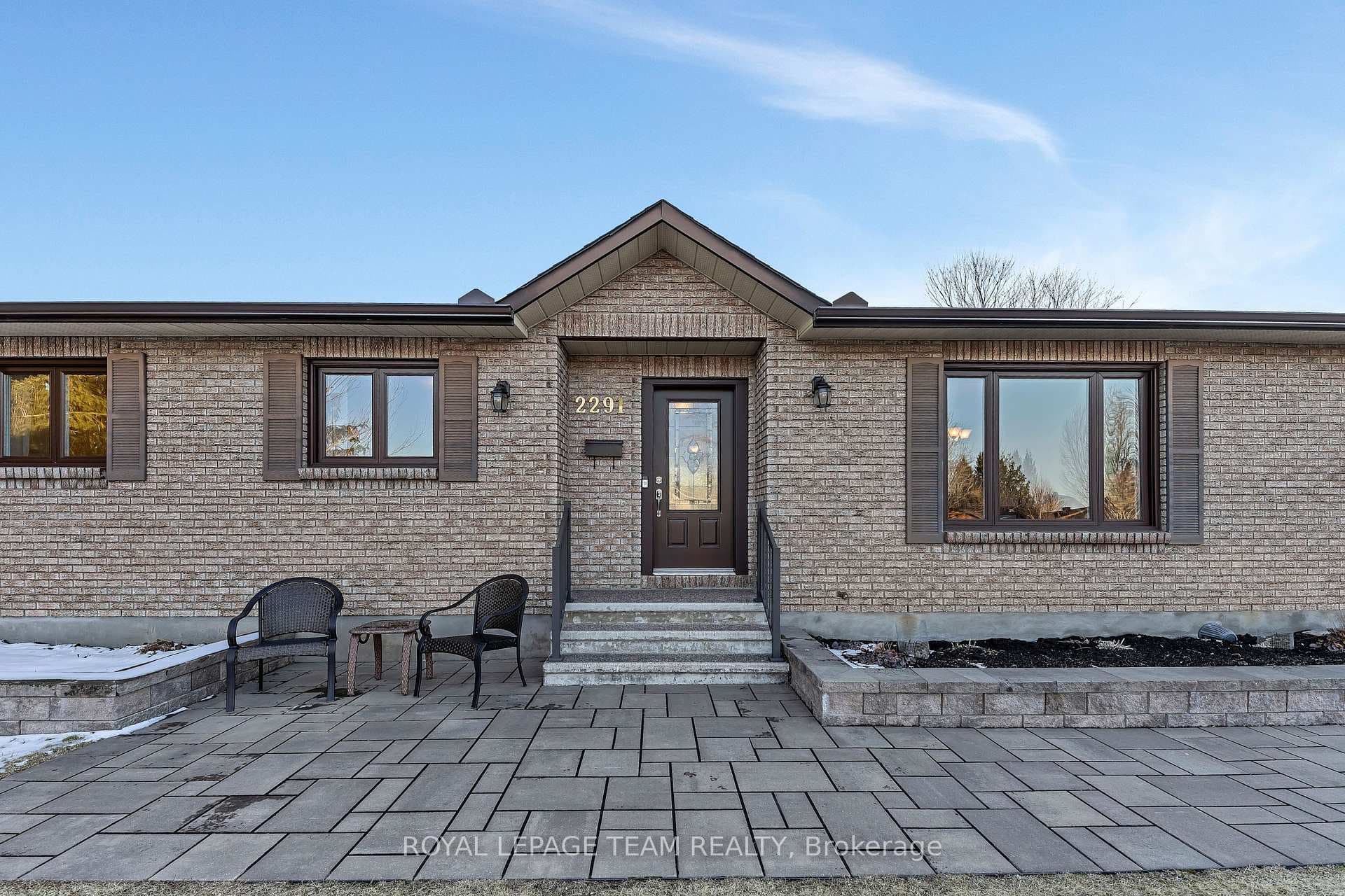 2291 Relin Way photo 4