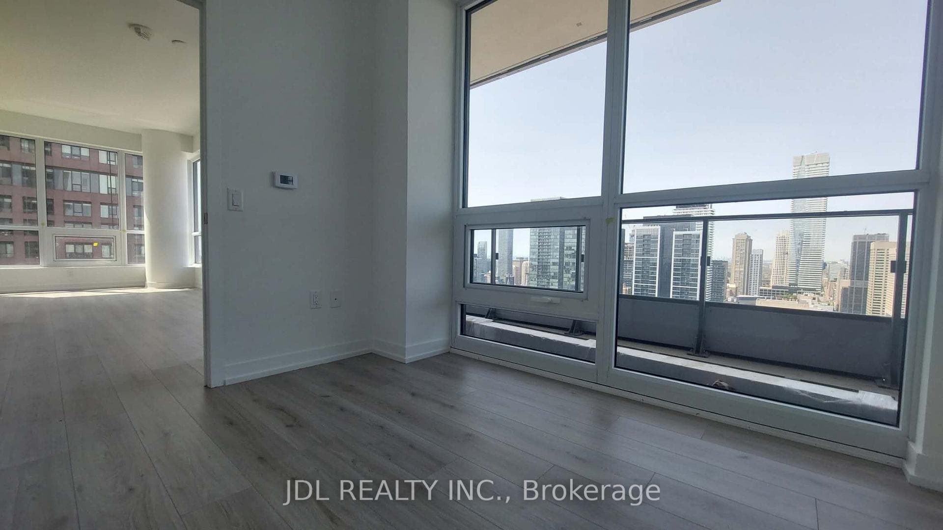 395 Bloor Street Unit 3702 photo 5
