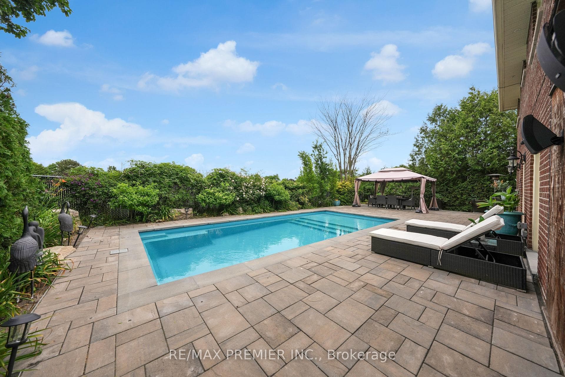 269 Primrose Lane photo 36
