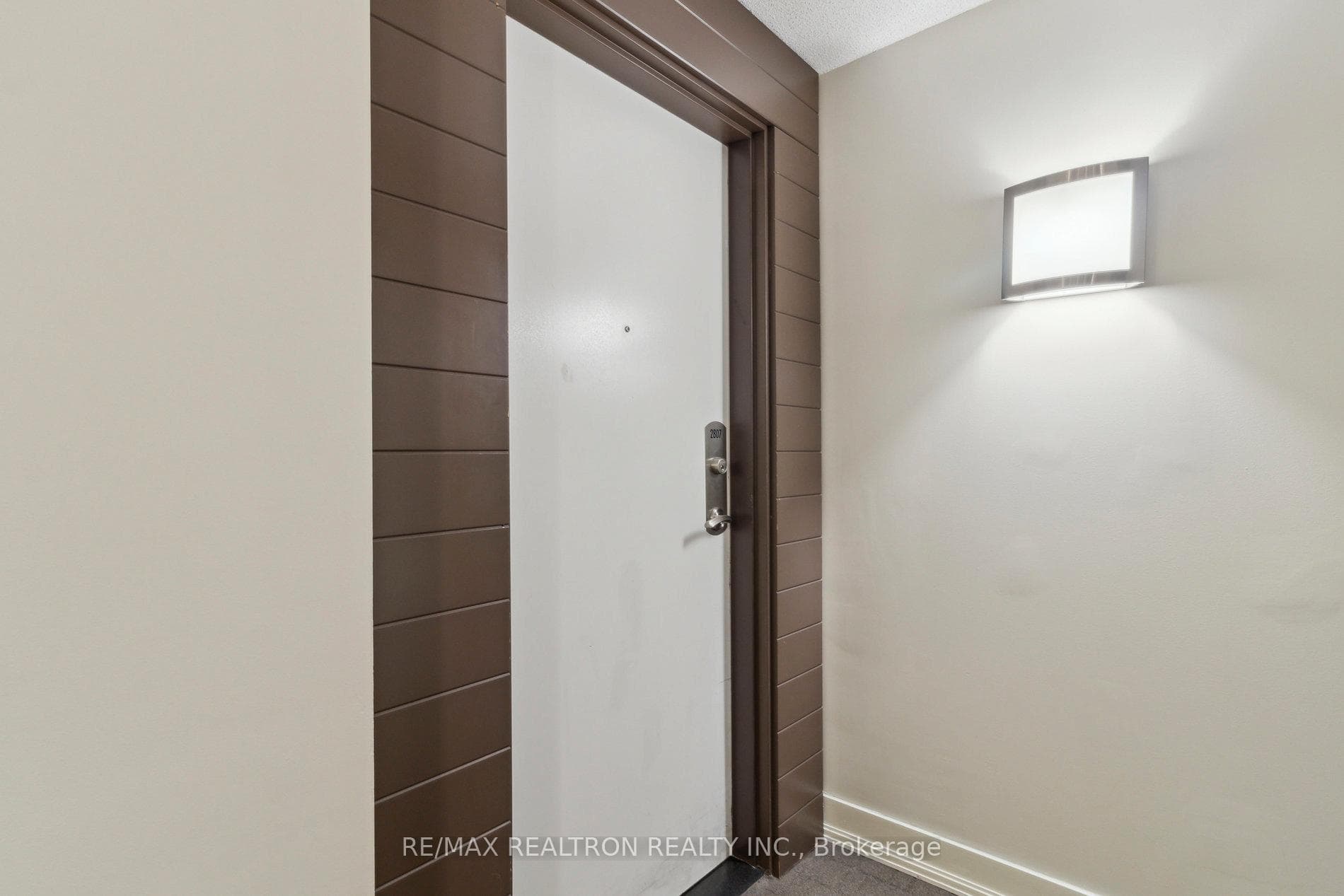 2191 Yonge Street Unit 2807 photo 6