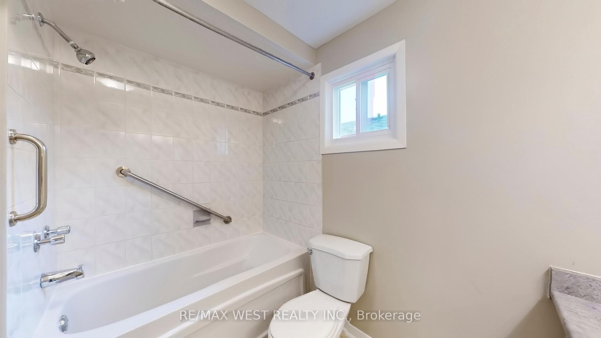 52 Radford Drive photo 34