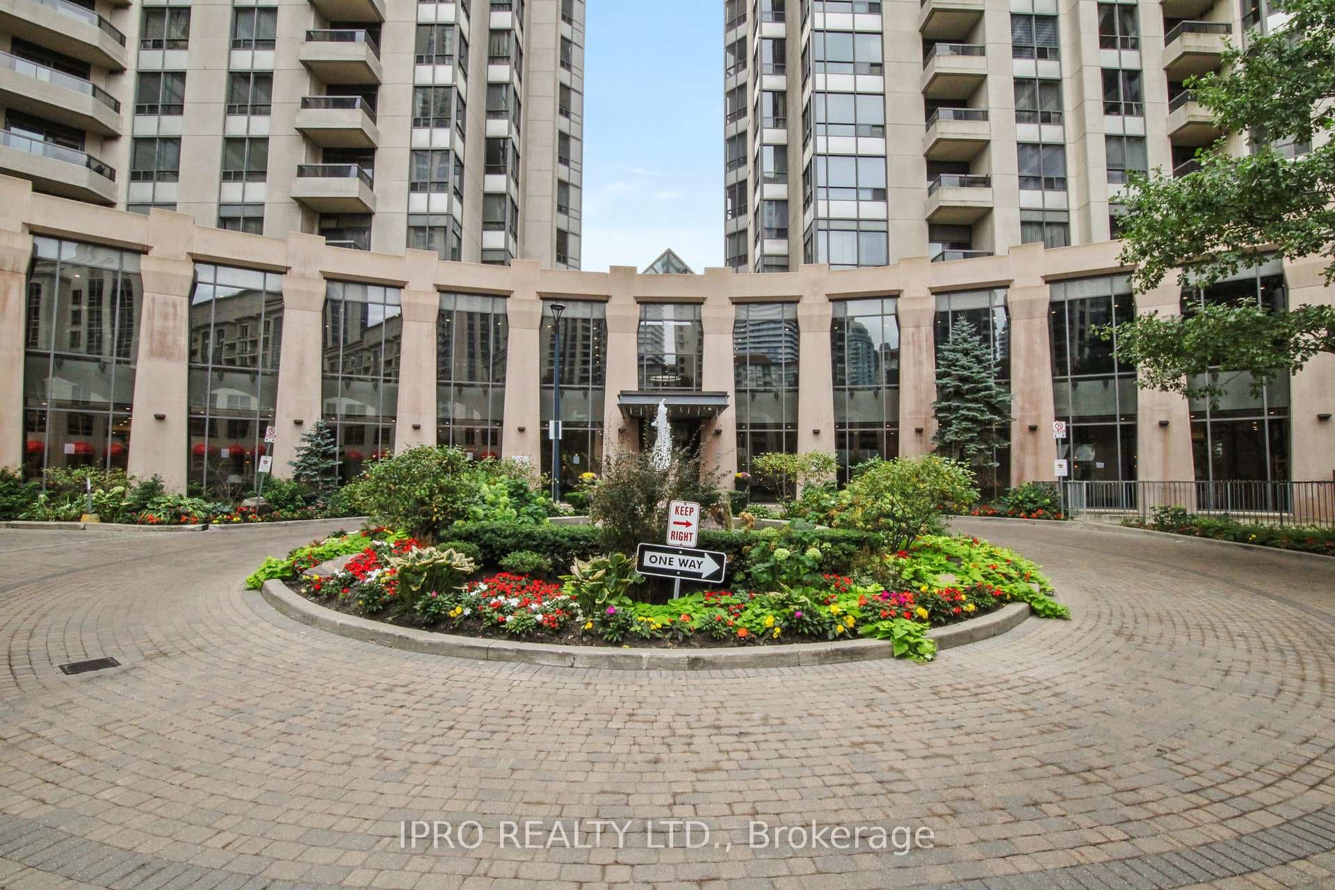 5 Northtown Way Unit 1807 photo 5