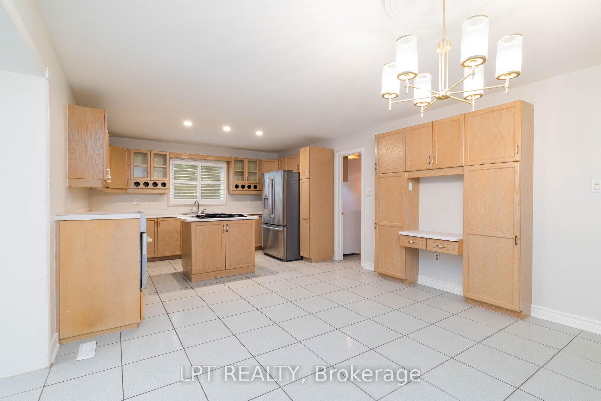 Spacious Kitchen