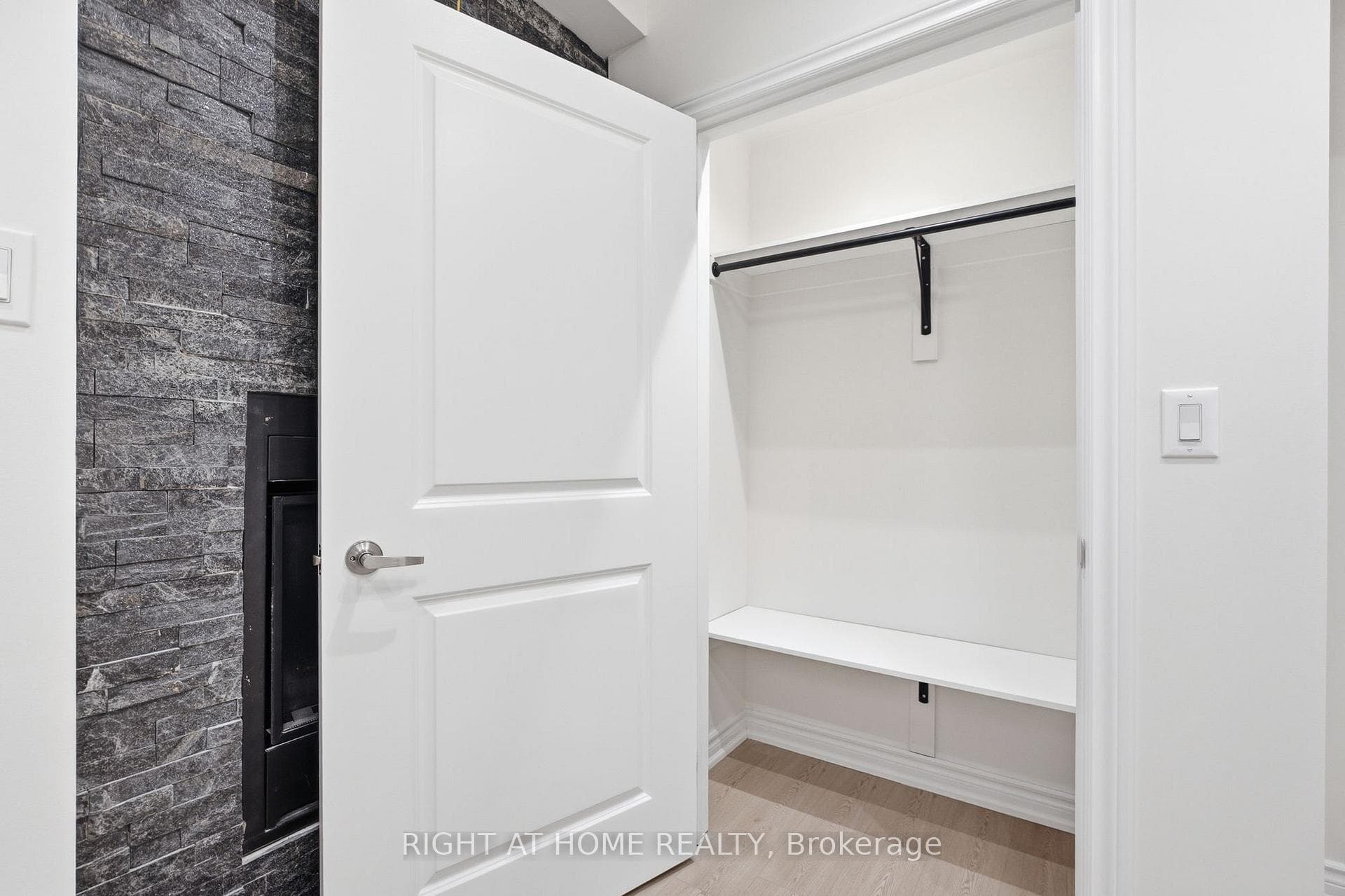201 Donald Sim Avenue Unit Basement photo 19
