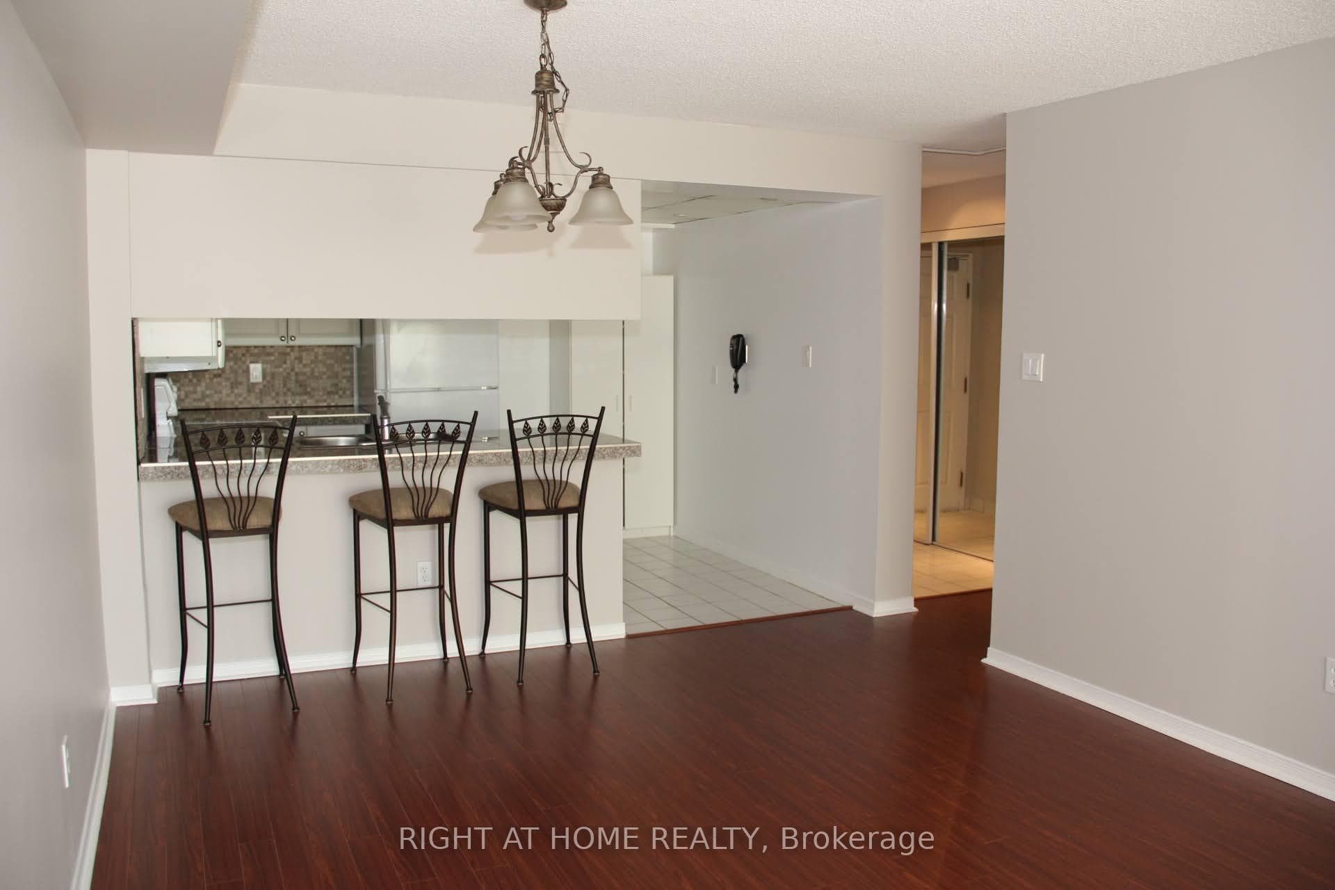 175 Cedar Avenue Unit 214 photo 6