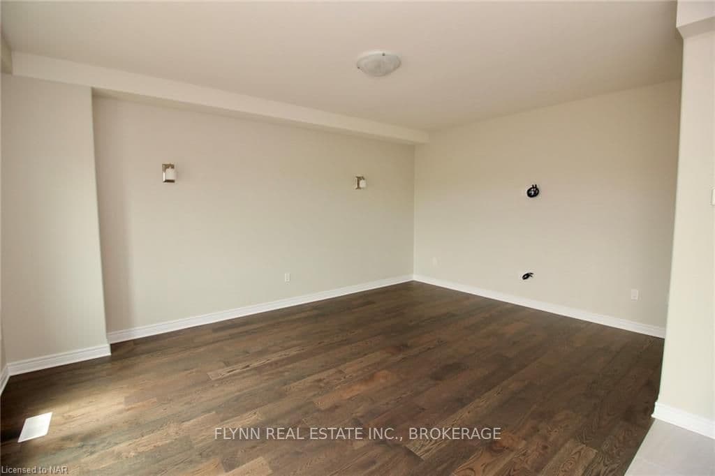 20 SPRING CREST Way photo 8