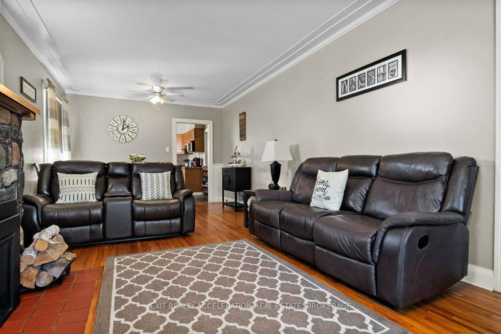 302 Camden Road photo 8