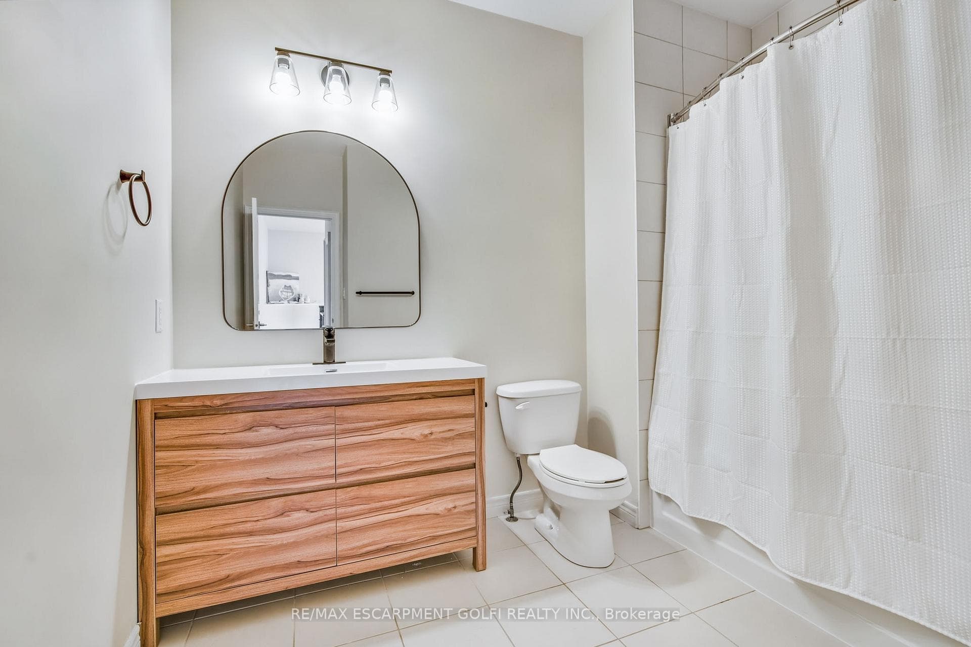 168 BOOKJANS Drive photo 18