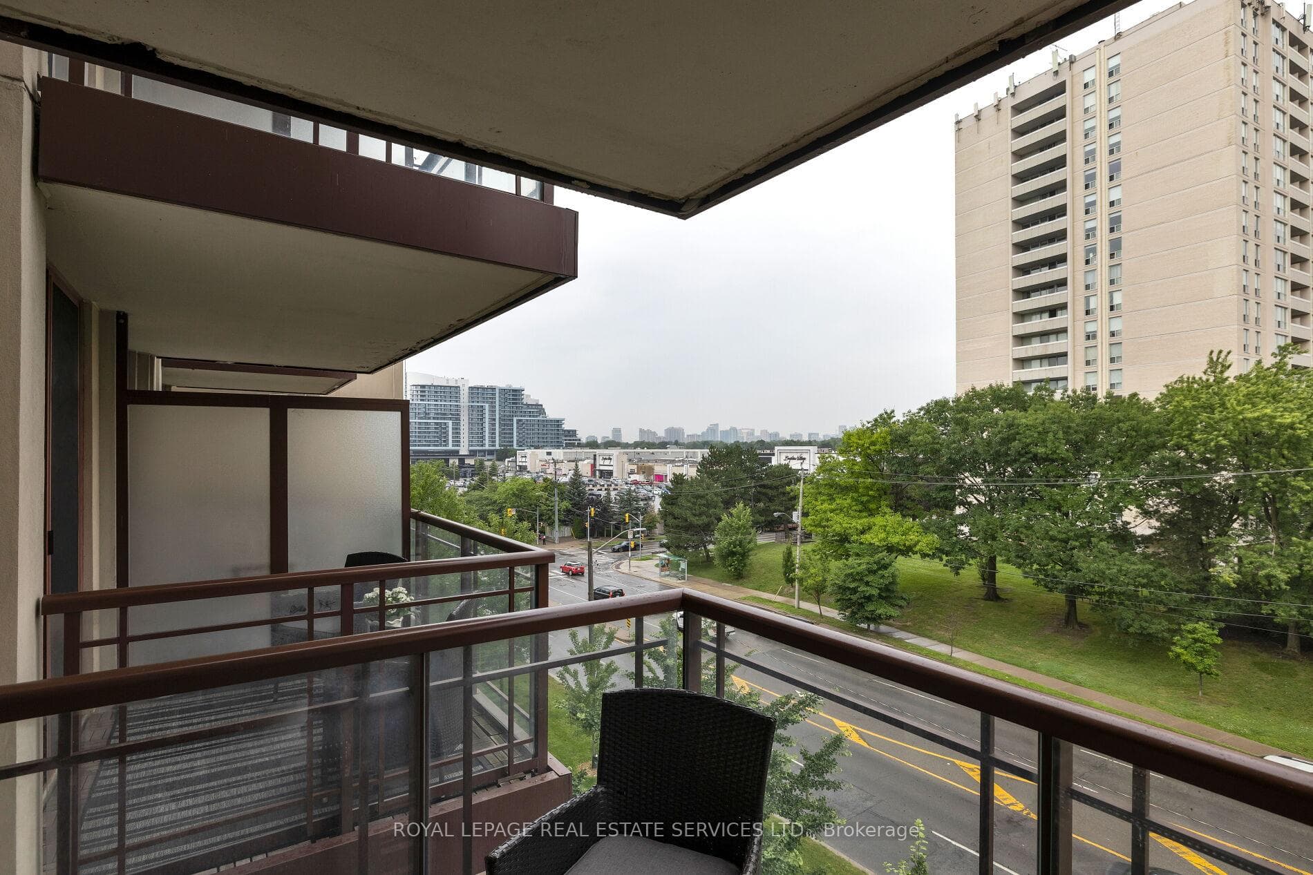 27 Rean Drive Unit 517 photo 25