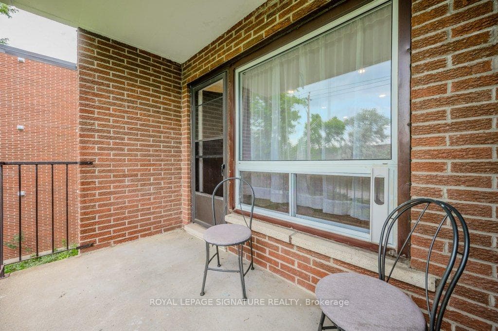 4 Avalon Place Unit 206 photo 13