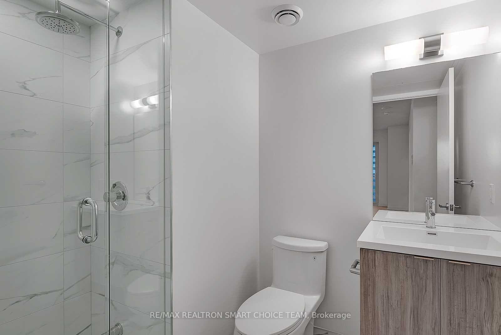 138 Downes Street Unit 2703 photo 11