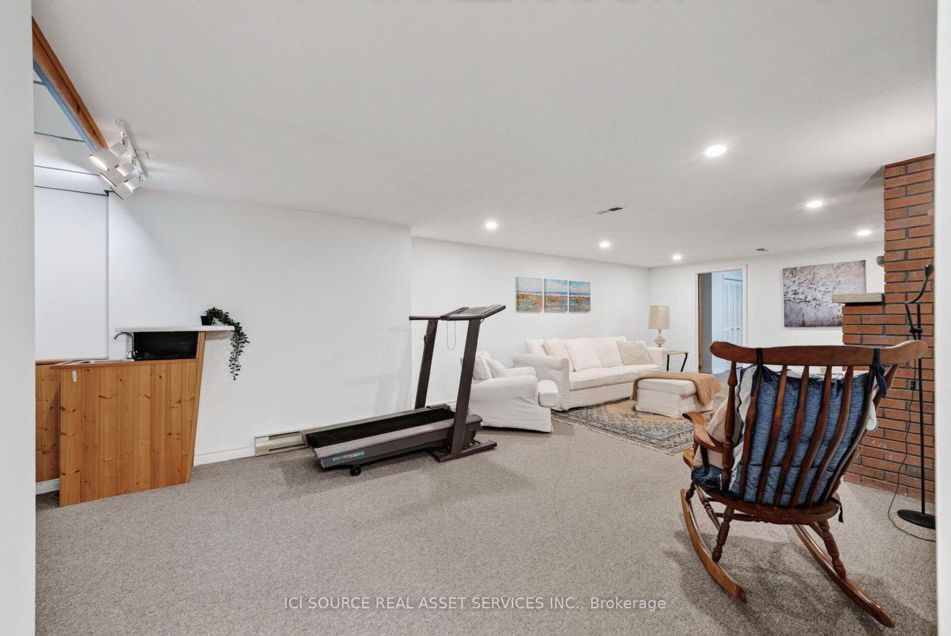1215 Princess Street photo 30