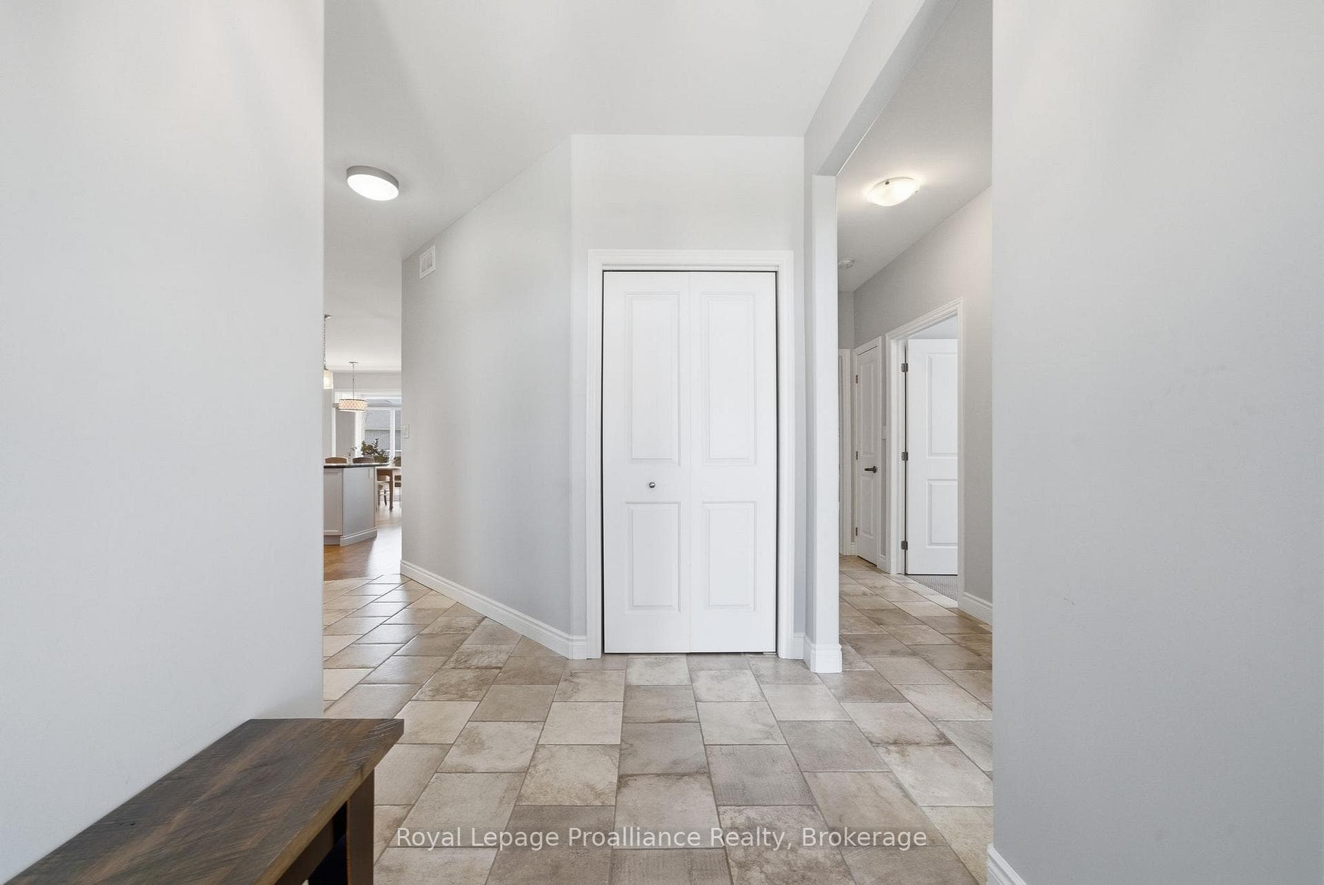 5 Kempton Avenue photo 5