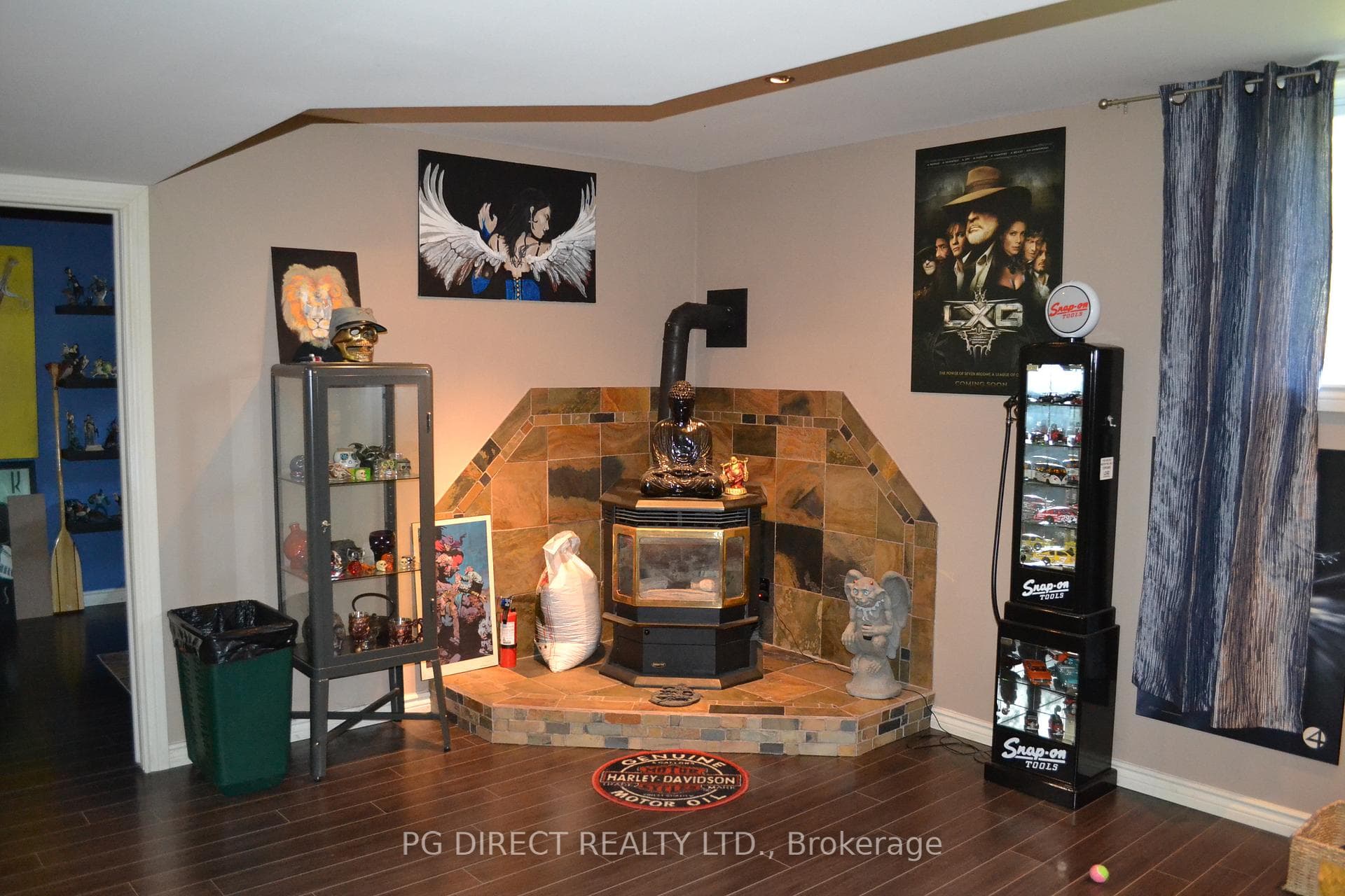 270 Pinecreek Crescent photo 12
