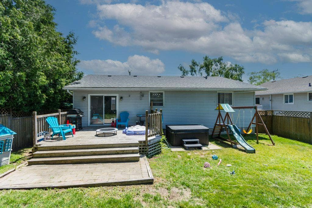 94 NORTH MURRAY Street photo 28