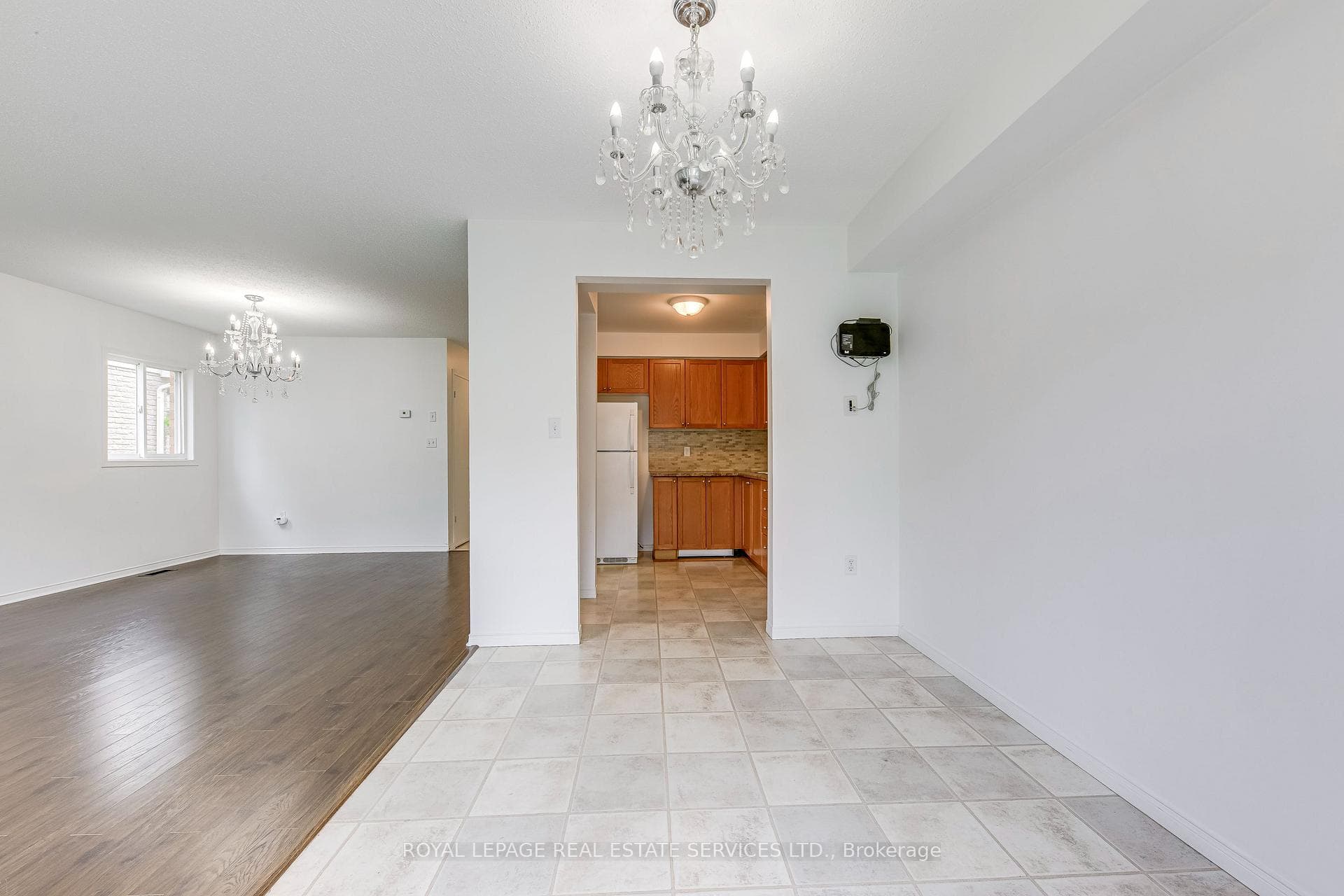 31 EUGENE Drive photo 12