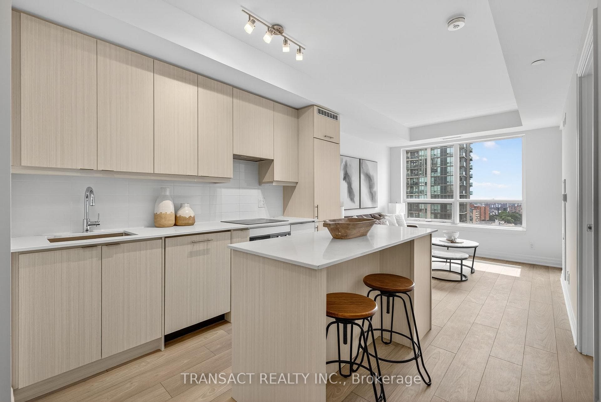 36 Elm Drive Unit 1706 photo 10