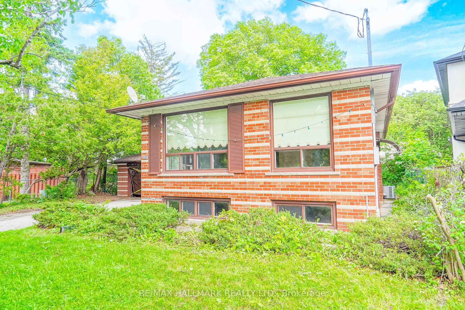 230 Crocus Drive photo 2