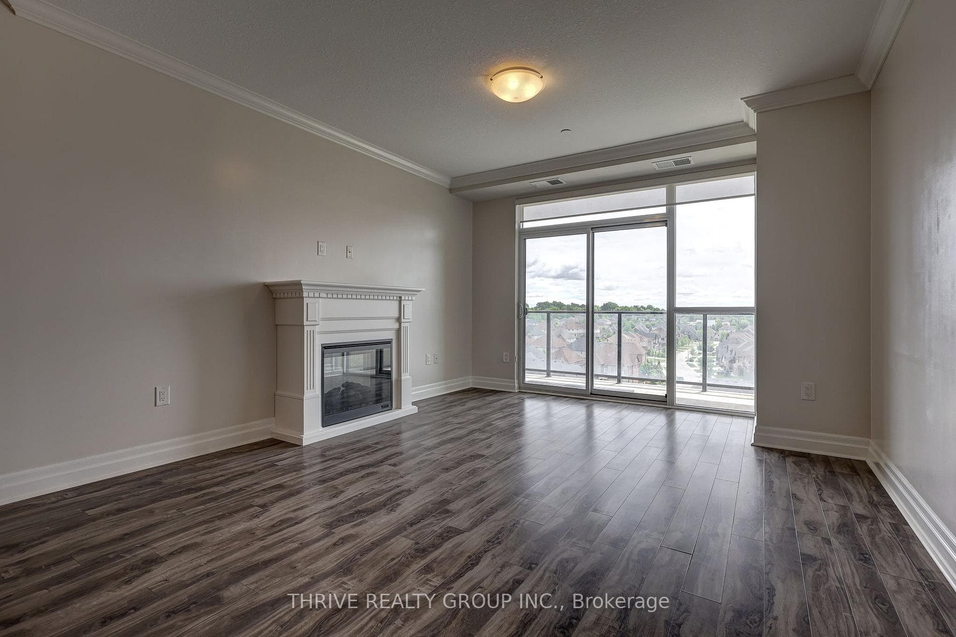 260 Villagewalk Boulevard Unit 707 photo 35