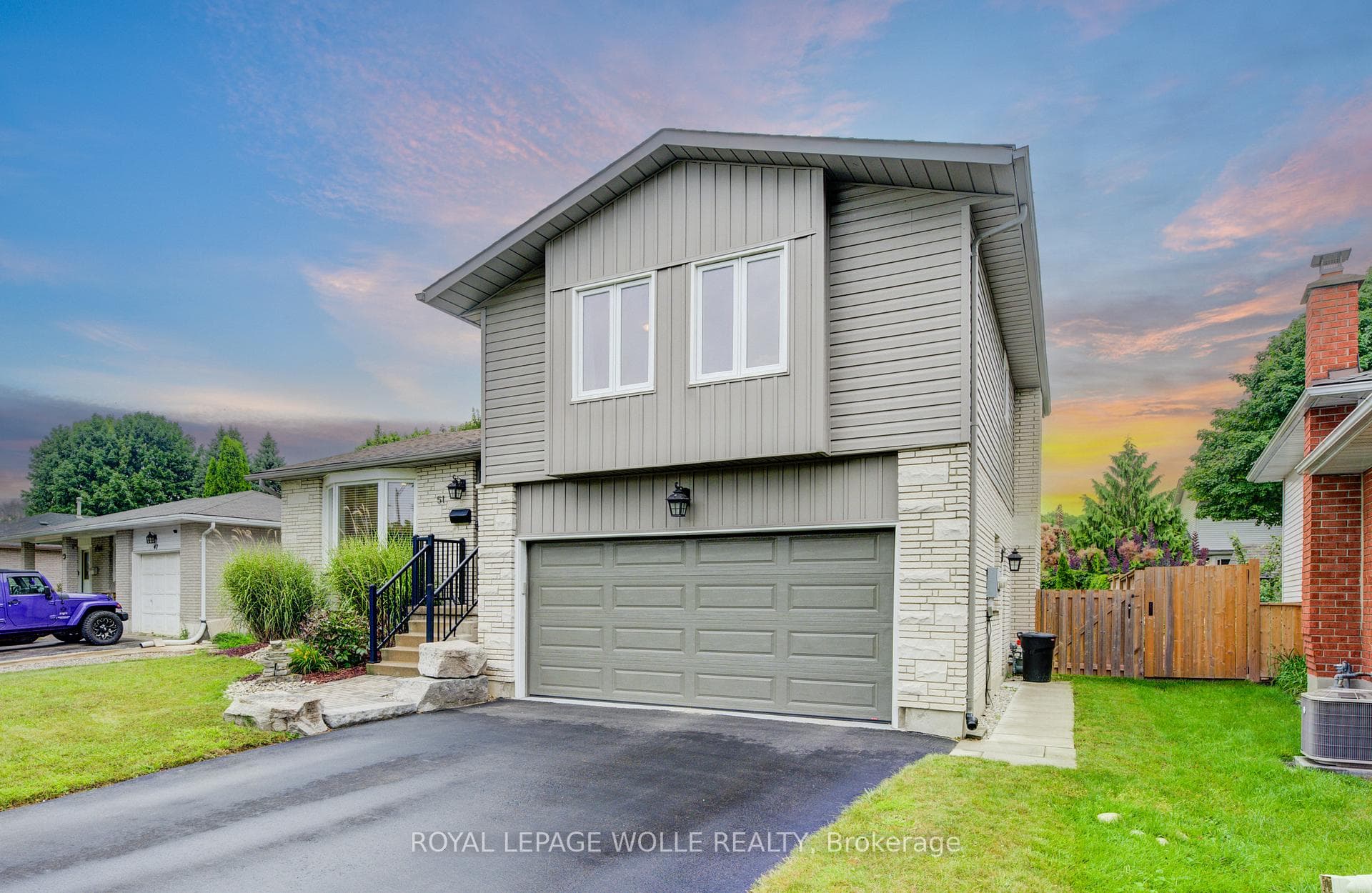 51 Oldfield Drive photo 3
