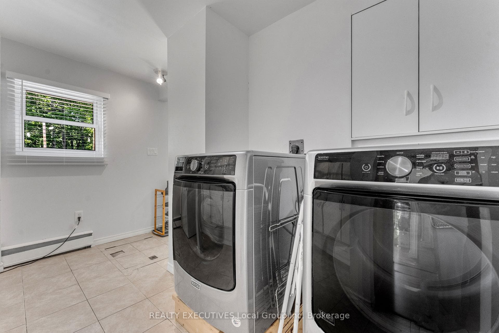 917 Lakeshore Drive photo 23