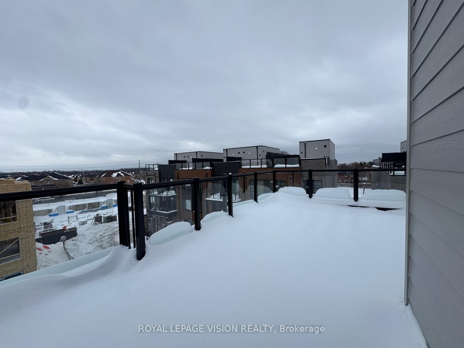 113 Marydale Avenue Unit 18 photo 8