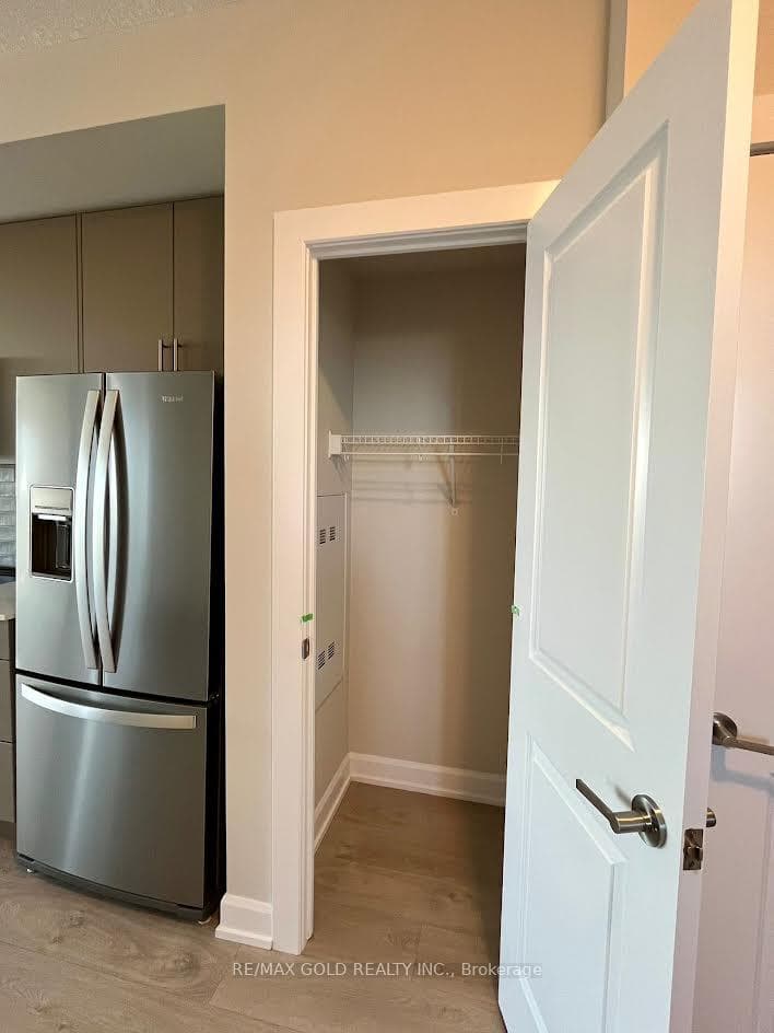3220 William Coltson Avenue Unit 1402 photo 8