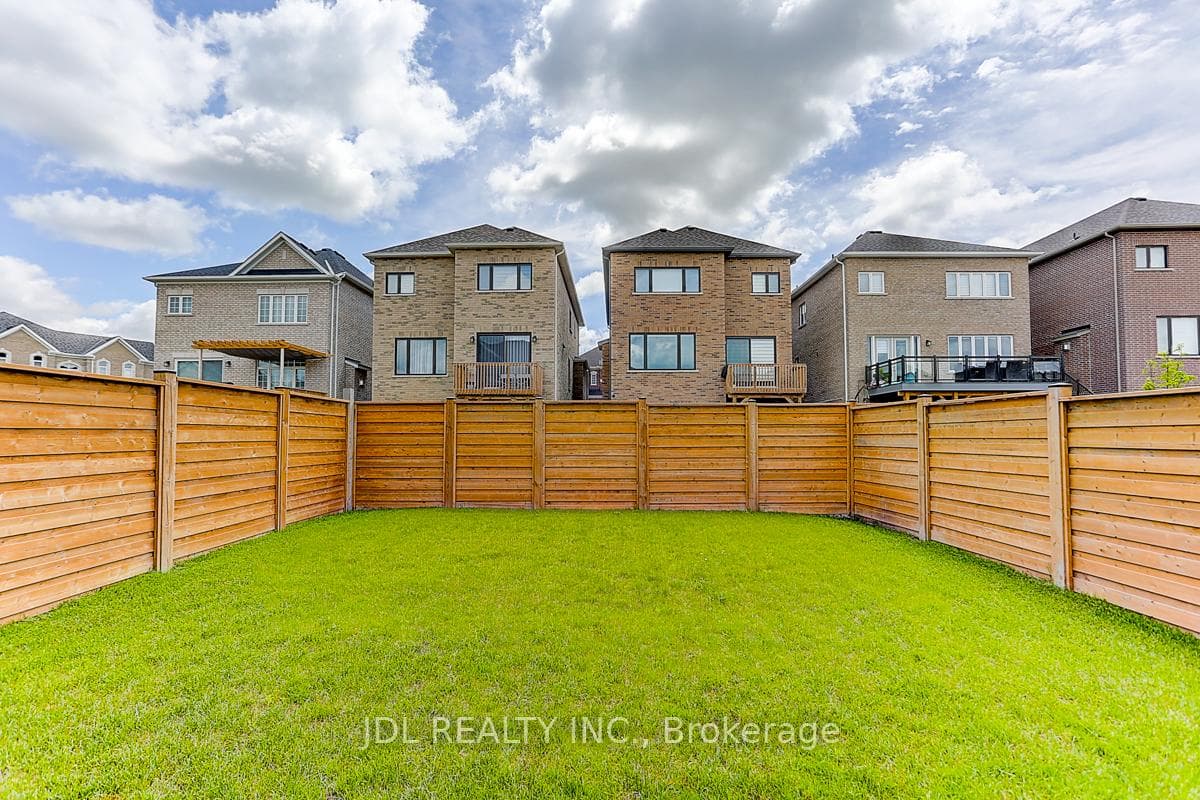 29 Pine Hill Crescent photo 28