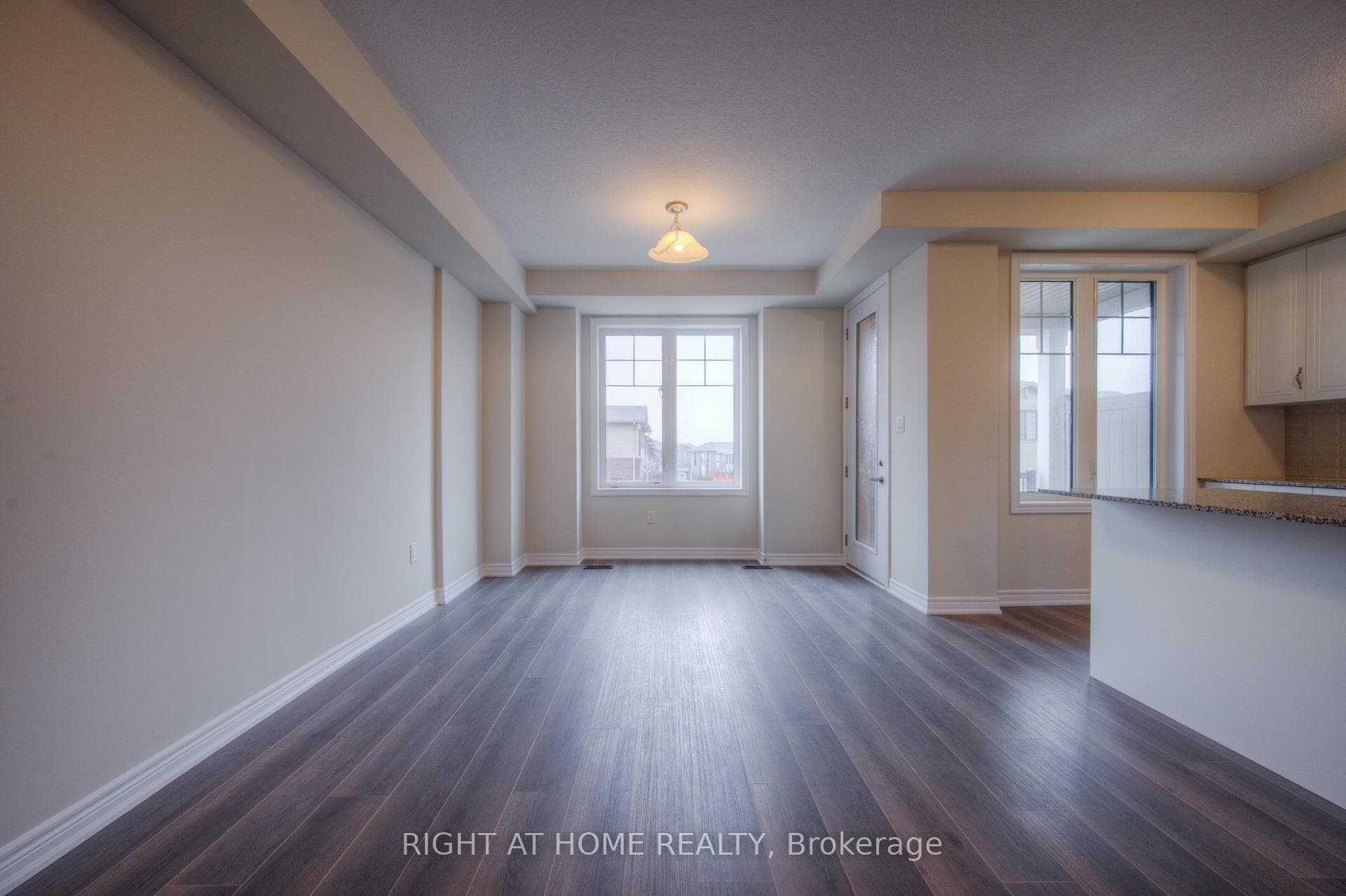 10 Birmingham Drive Unit 94 photo 6