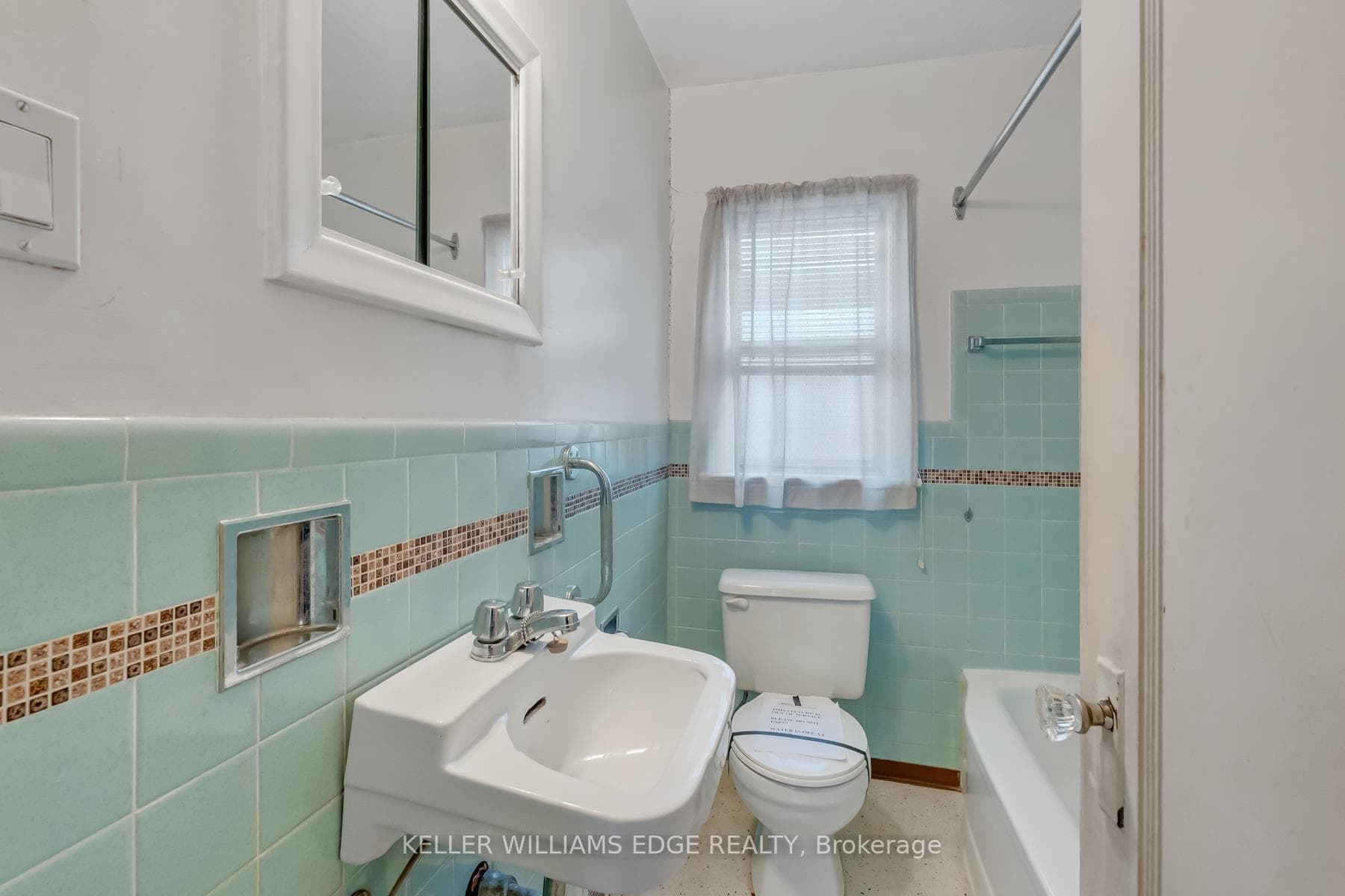 51 Woodbridge Road photo 8